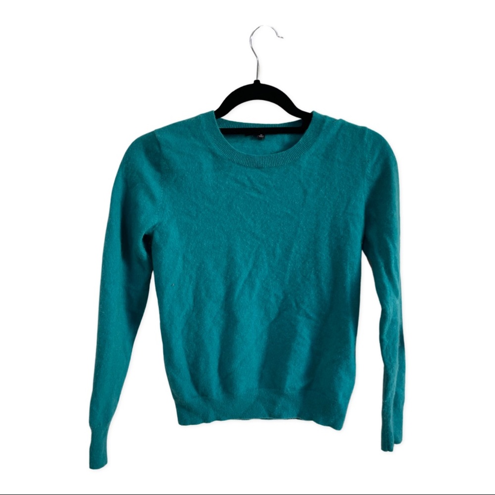 Cashmere sweater